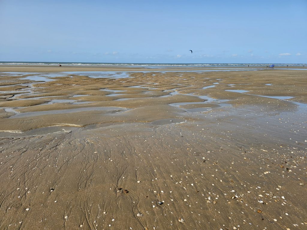 der Strand von Cabourg ist sehr weitläufig